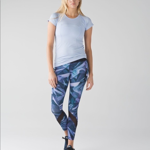 LULULEMON | Inspire Tight II Pretty Prism Black 4 - Picture 2 of 13